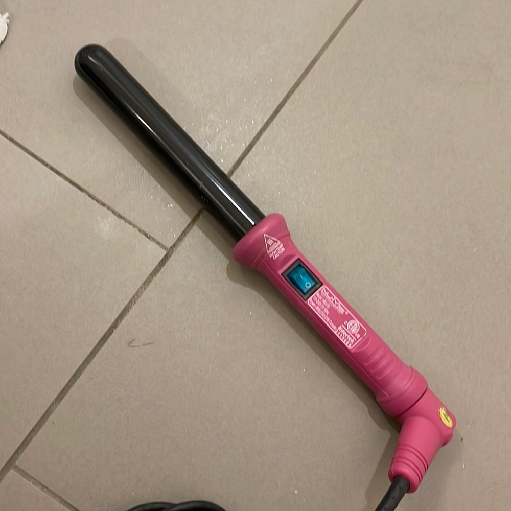 NUME .5 inch curling wand